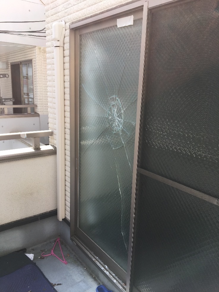 掃出し窓